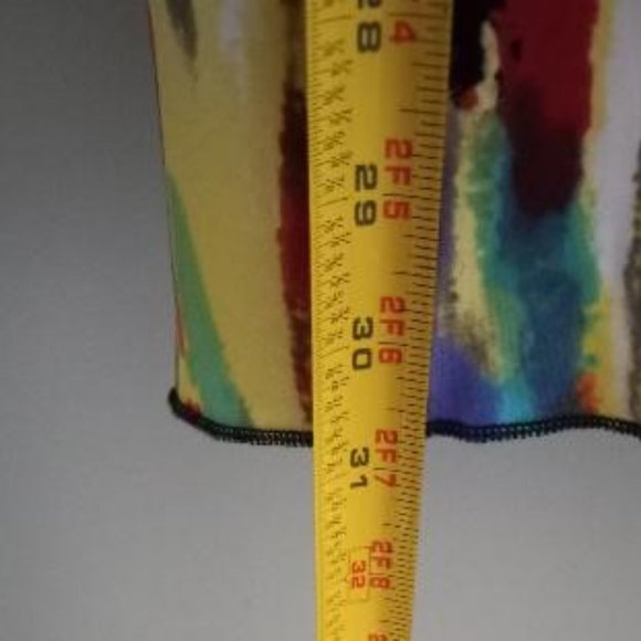 2X  Peter Nygard Multicolored top. - Picture 4 of 5